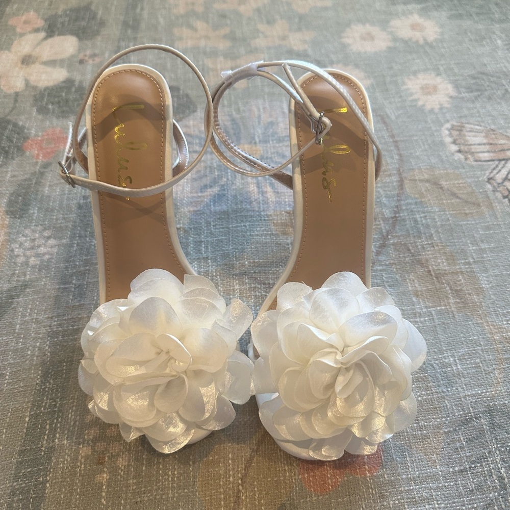 Lulu’s ivory flower heels